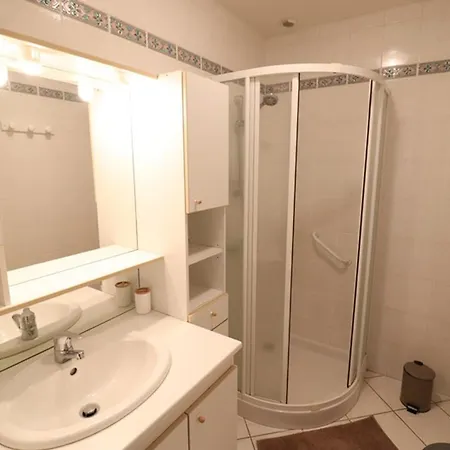 Ferienhaus Gite A Salers: Jardin, Animaux, Wifi, Parking - Fr-1-742-610 *