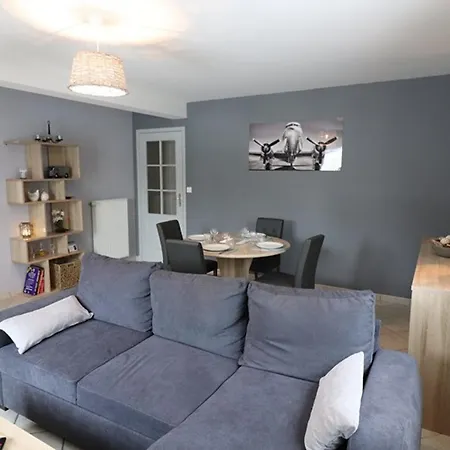 Gite A Salers: Jardin, Animaux, Wifi, Parking - Fr-1-742-610